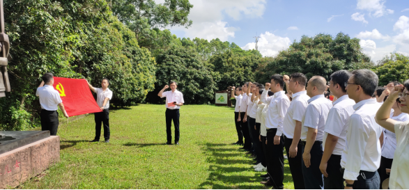 20230629(统计局党建信息11)走红色足迹 建时代新功——市统计局组织开展庆“七一”主题党日活动599.png