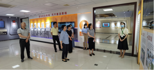 党建工作简报第18期筑牢思想防线 守住廉洁底线—东莞市统计局第二党支部举办8月主题党日活动468.png