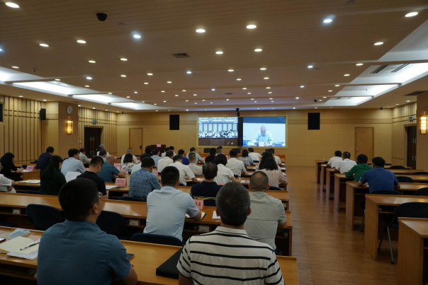 东莞组织收听收看广东省第五次全国经济普查电视电话会议956.png