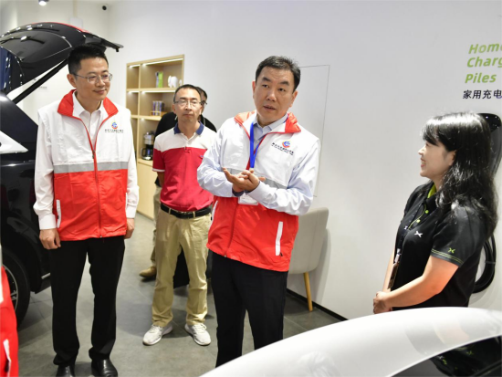 20231027东莞市五经普领导小组执行组长刘光滨赴长安镇调研督导五经普单位清查工作508.png